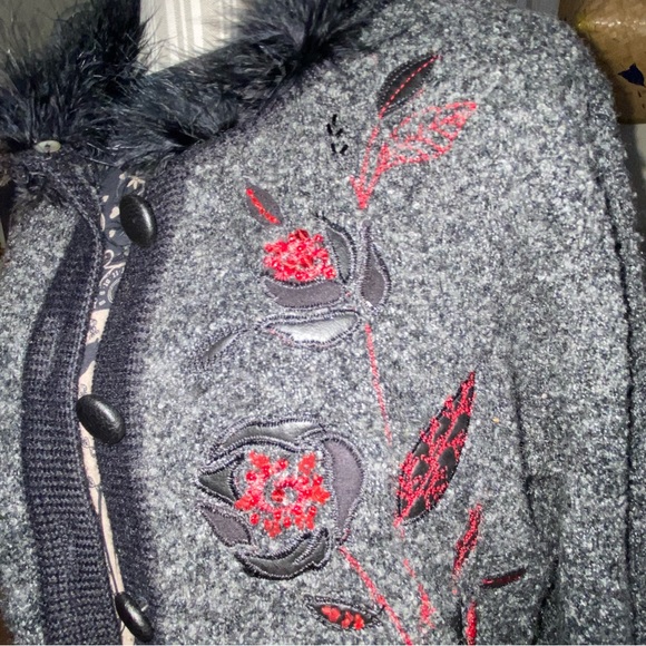 Witchy Core Wool Blend Button Cardigan Faux Fur Neckline VTG Size M - Picture 9 of 16